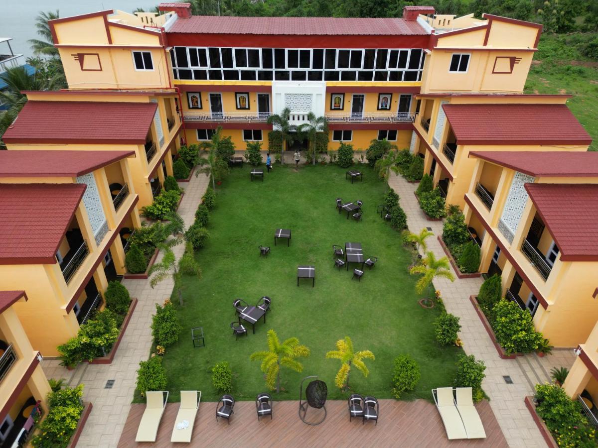 Tampara Resort Chatrapur Экстерьер фото